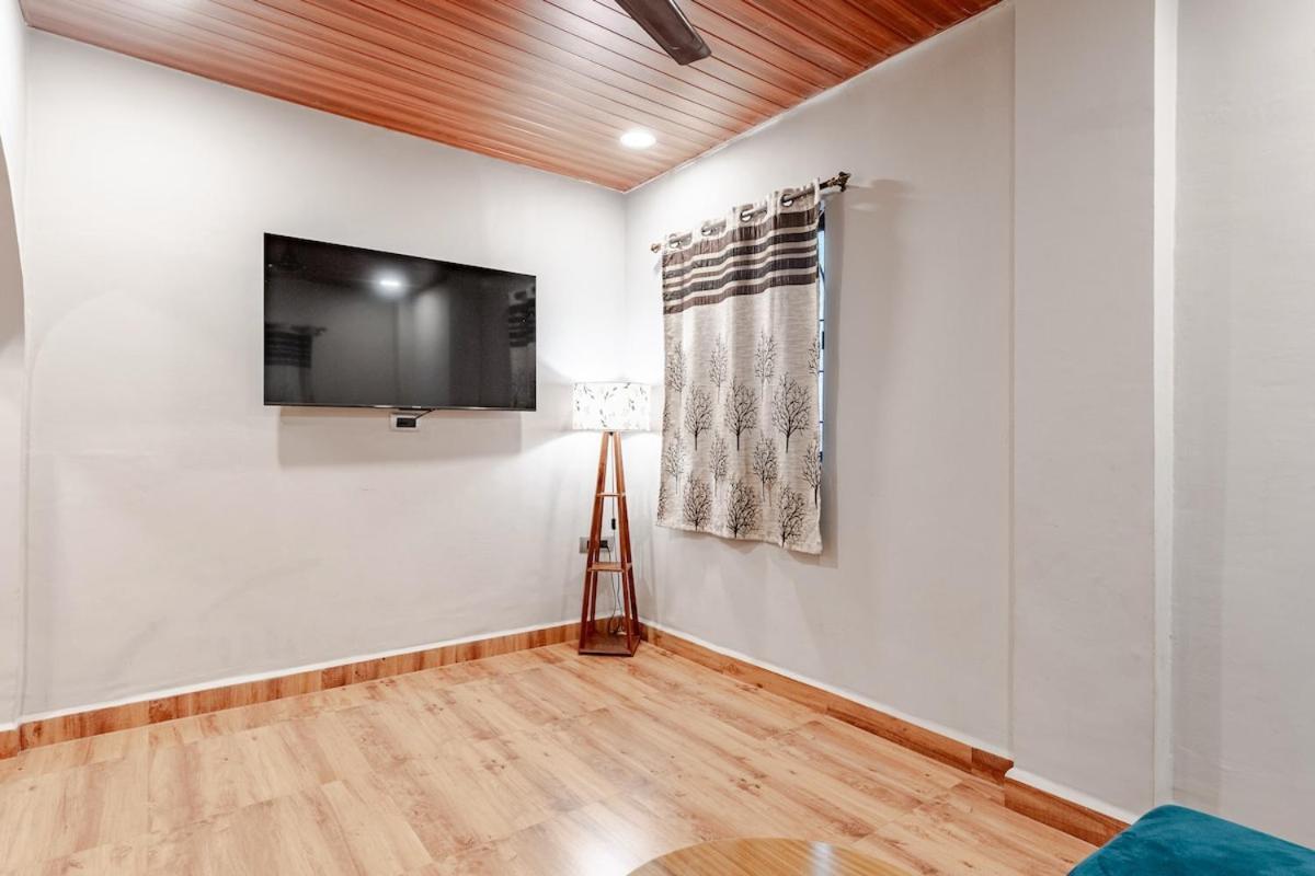 Valerys Nest - Private Near The And Dabolim Airport *